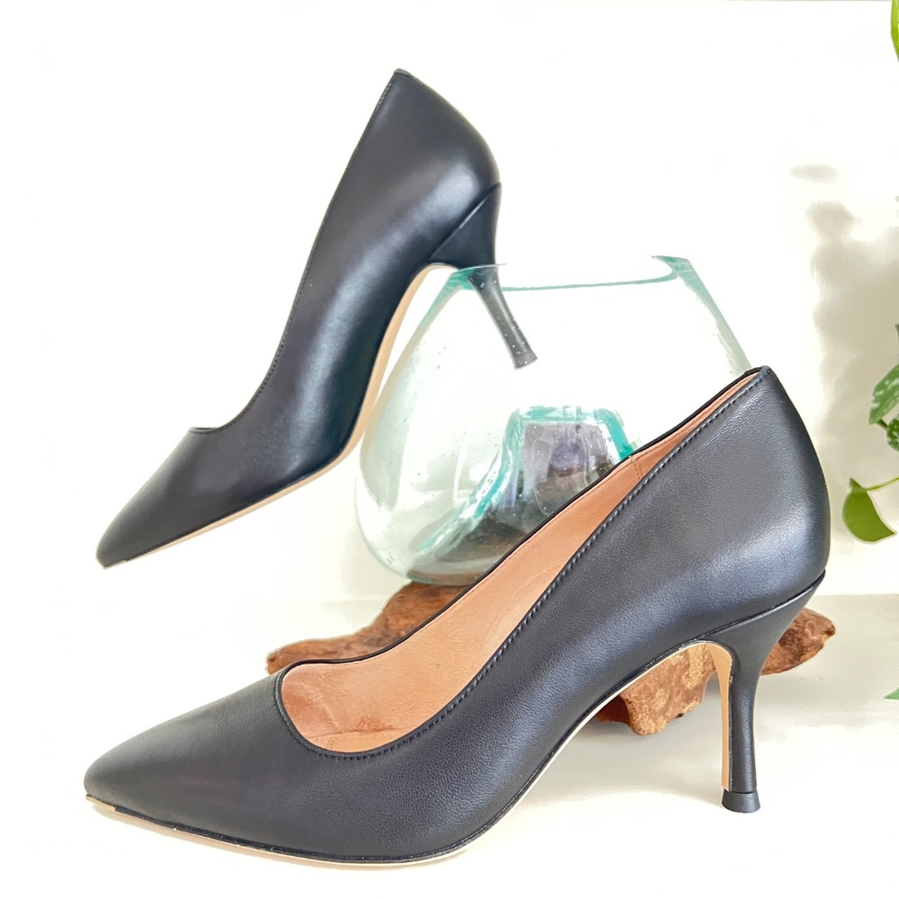 Ally NYC The Classic Pump - Picture 4 of 10
